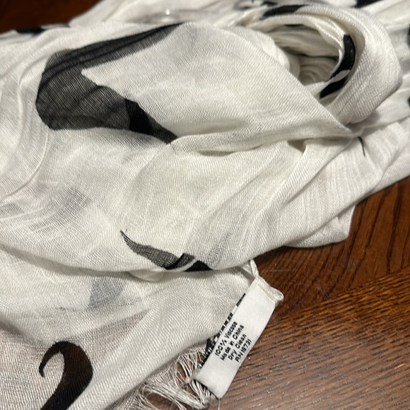 NWT extra long scarf with mustache pattern! Fun addition to an outfit! - Picture 5 of 5